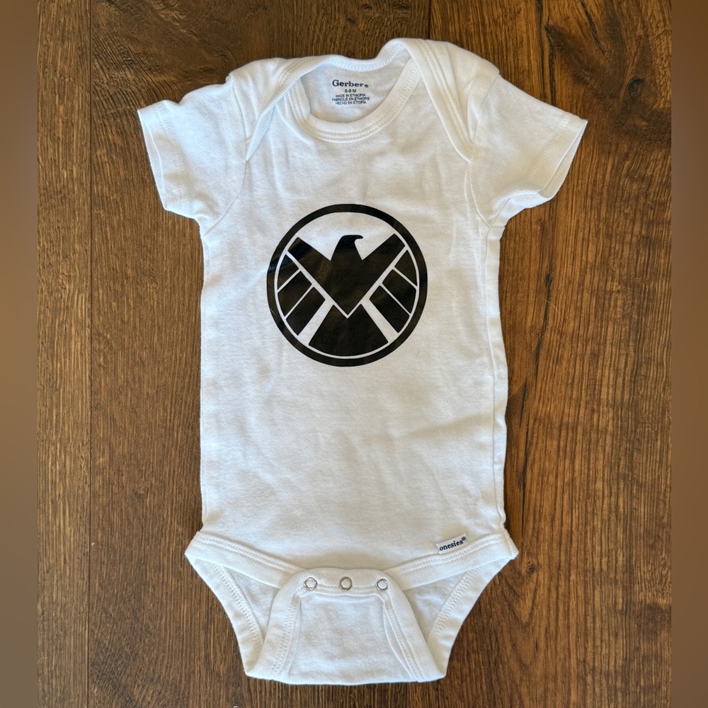 ✨4/$15✨ Agents of Shield Marvel Baby Onesie Gerber Size 6-9 Months